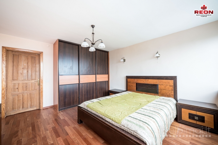 ERDVUS 2 KAMBARIŲ BUTAS