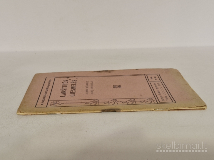 Sena knygutė Lakštutės giesmelės 1913m.