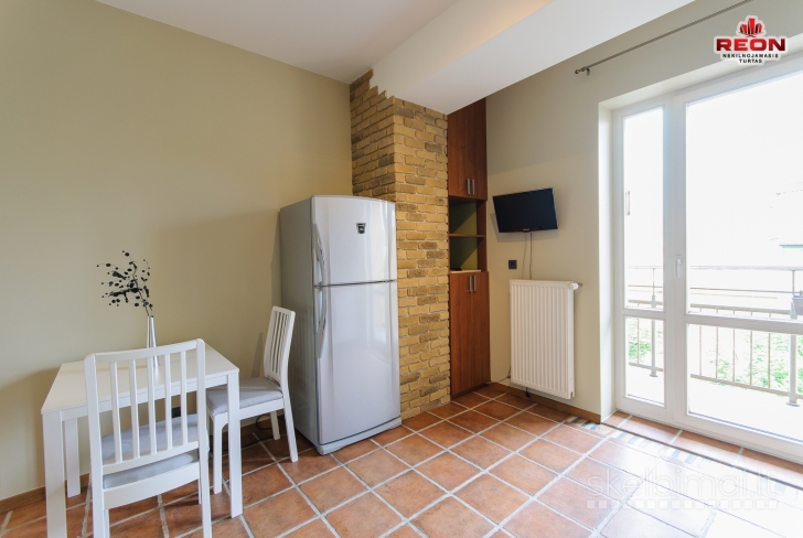 ERDVUS 2 K. BUTAS NAUJOS STATYBOS NAME, SU POŽEMINIU PARKINGU IR AUTONOMINIU Š