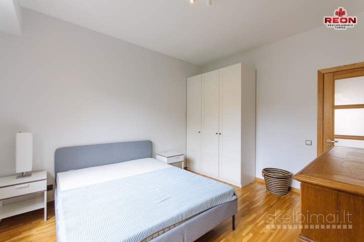 ERDVUS 2 K. BUTAS NAUJOS STATYBOS NAME, SU POŽEMINIU PARKINGU IR AUTONOMINIU Š