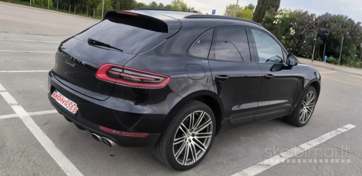 Porsche Macan S