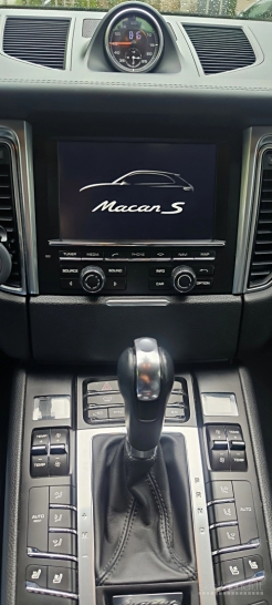 Porsche Macan S