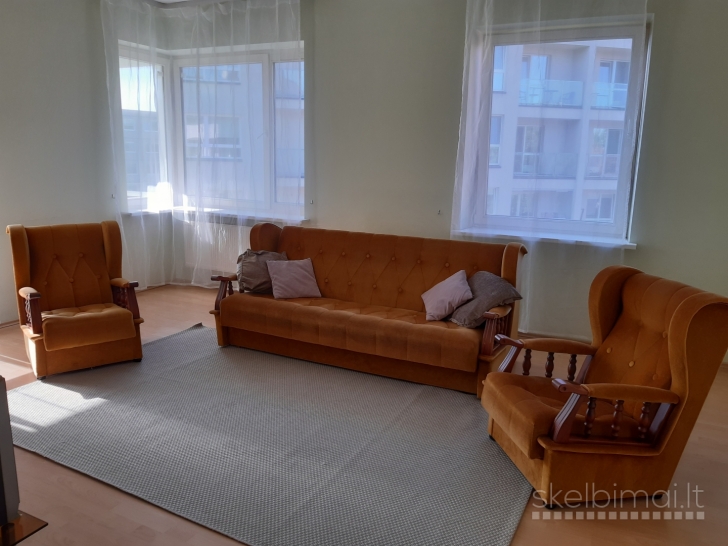 IŠNUOMOJAMAS 4 KAMBARIŲ BUTAS VILNIUJE ŽIRMŪNUOSE