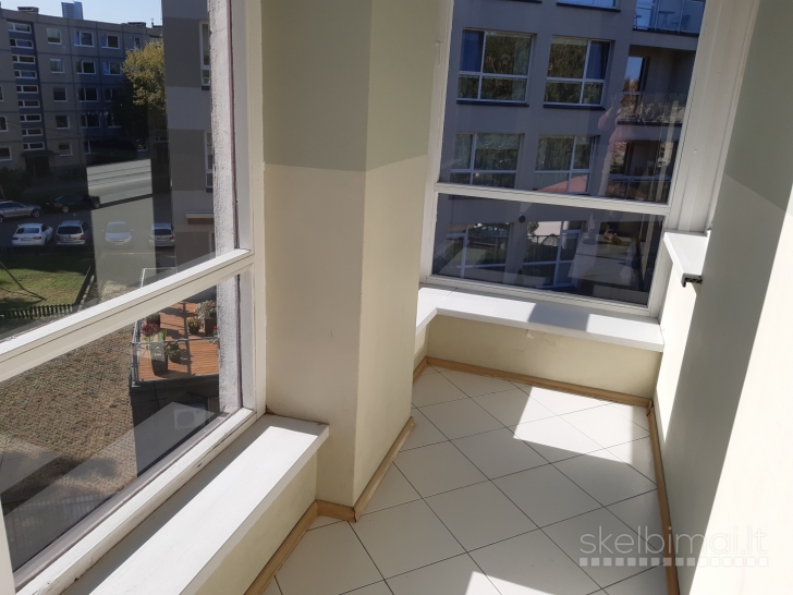 IŠNUOMOJAMAS 4 KAMBARIŲ BUTAS VILNIUJE ŽIRMŪNUOSE