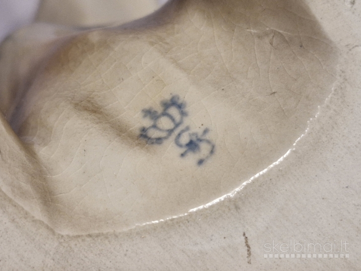 Vintažinė žymėta šuns figūra (vokiečių aviganis), 1950-1960m., 34cm.