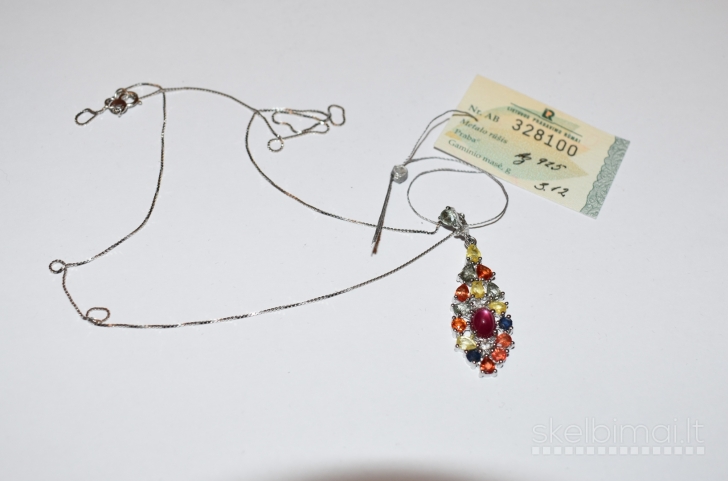 Naujas sunkus dizainerio ziedas su safyrais 