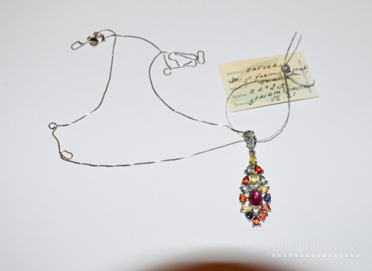 Naujas sunkus dizainerio ziedas su safyrais 