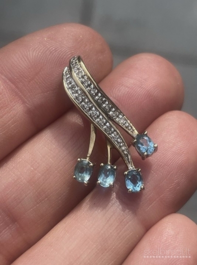 Naujas aksinis pakabukas su topazais ir deimantais.