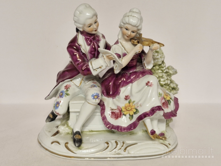 Porcelianinė figūrelė "Muzikuojanti pora" apie 17cm.