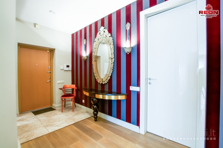 NUOMOJAMAS ERDVUS IR ŠVIESUS 3 KAMBARIŲ BUTAS PRESTIŽINĖJE VILNIUAS VIETOJE