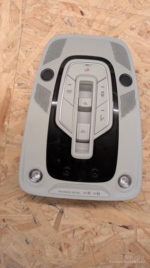 Priekinė salono apšvietimo lempa nuo 2022m. Audi A6 C8 4K0947135BE