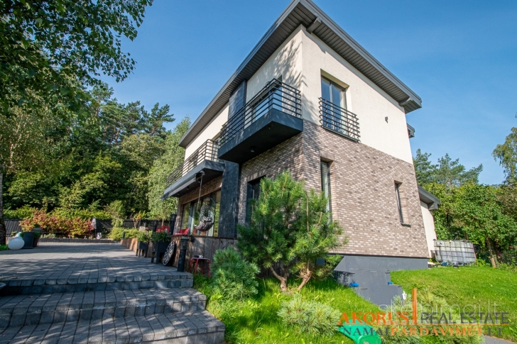 akorus.lt - Namas miško apsuptyje, baseinas, pirtis.