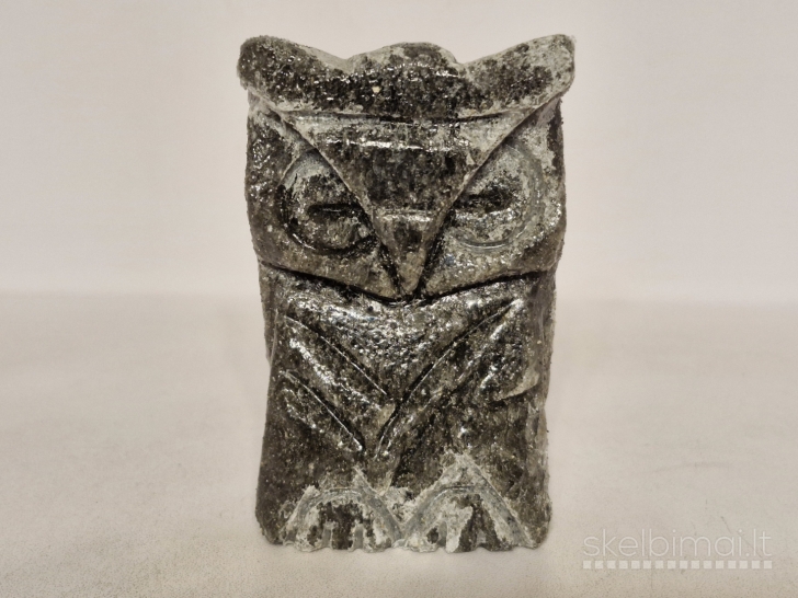 Akmens pelėdos skulptūrelė - rankų darbo, apie 9cm.