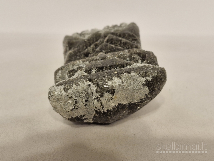 Akmens pelėdos skulptūrelė - rankų darbo, apie 9cm.