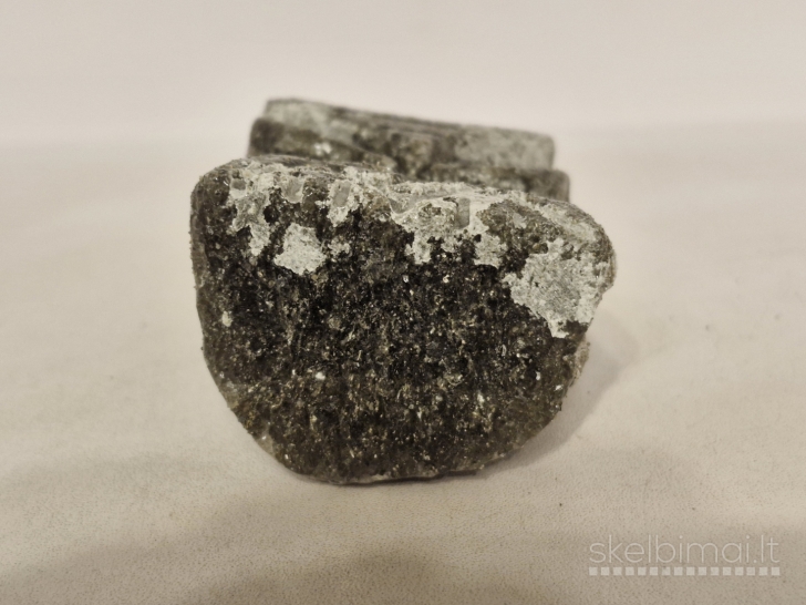 Akmens pelėdos skulptūrelė - rankų darbo, apie 9cm.