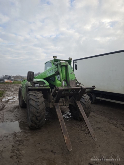 Darbai teleskopiniu krautuvu