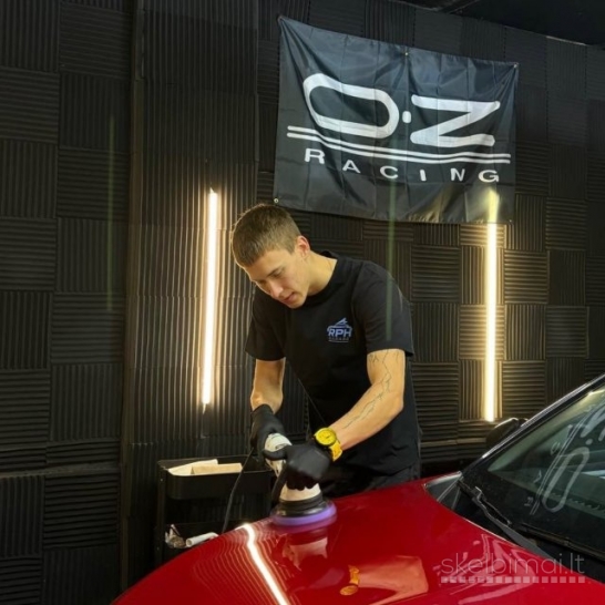 Automobiliu prieziuros specialistai. (Akcijos)