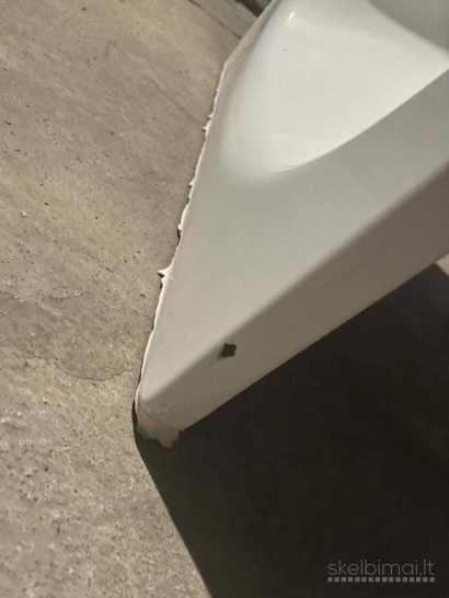 Naudota metalinė vonia