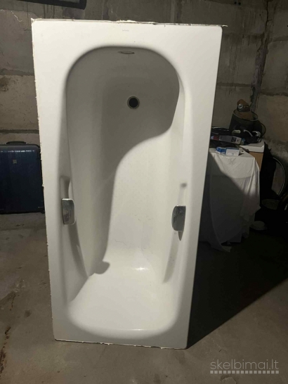 Naudota metalinė vonia