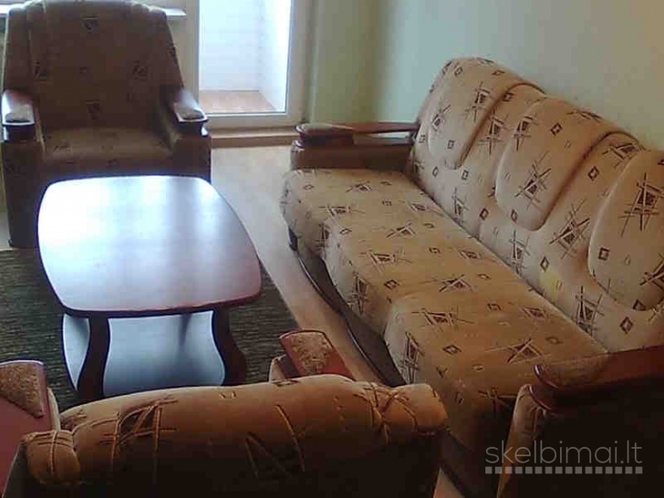 Išnuomojamas tvarkingas ir jaukus 1 kambario butas (1/5) su baldais .