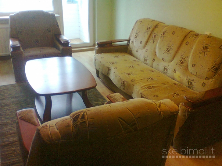 Išnuomojamas tvarkingas ir jaukus 1 kambario butas (1/5) su baldais .