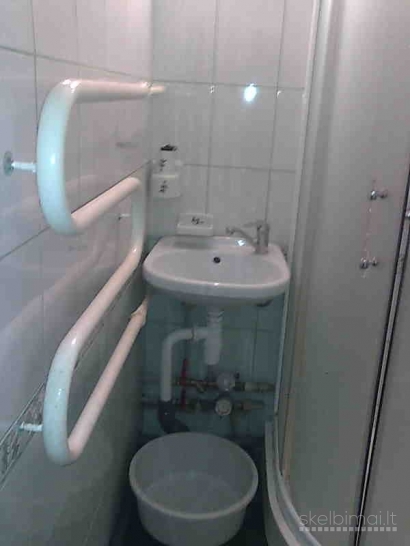 Išnuomojamas tvarkingas ir jaukus 1 kambario butas (1/5) su baldais .