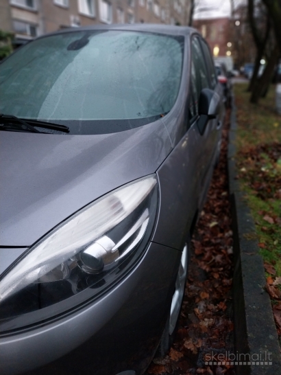 Parduodamas automobilis su galiojančia technikine