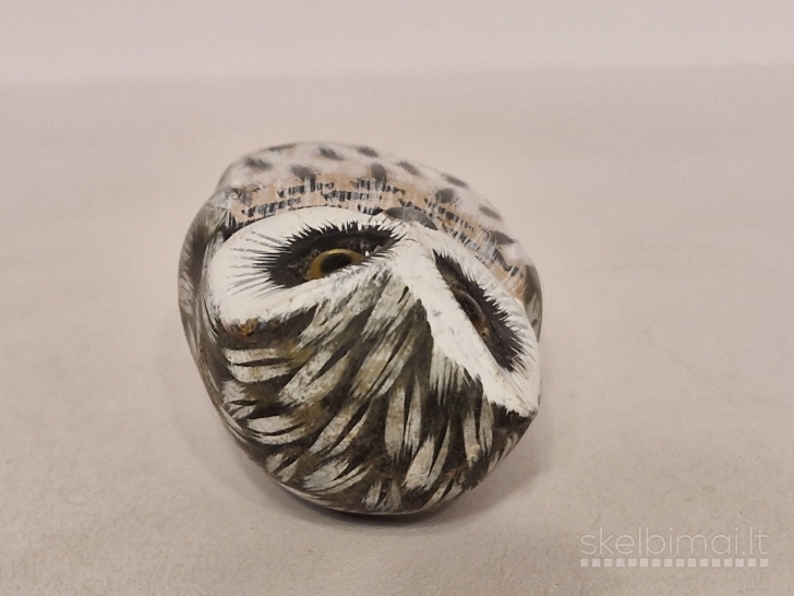 Medinė rankų darbo pelėdos figūrelė, 5,5cm.