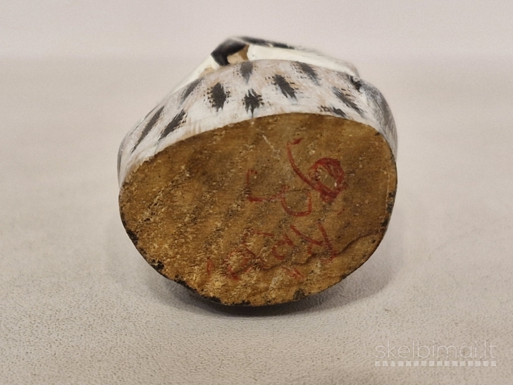 Medinė rankų darbo pelėdos figūrelė, 5,5cm.