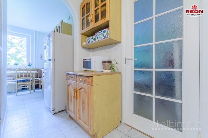 TVARKINGAS 2 KAMBARIŲ BUTAS KAROLINIŠKĖSE!