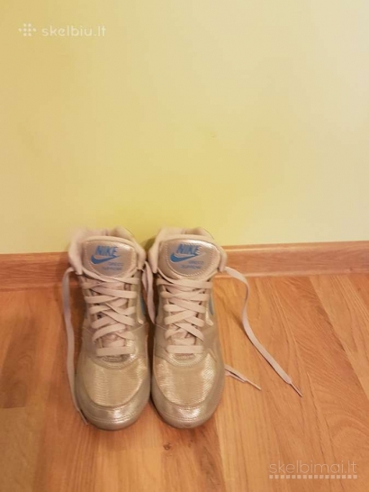 NAUJI Nike aulinukai