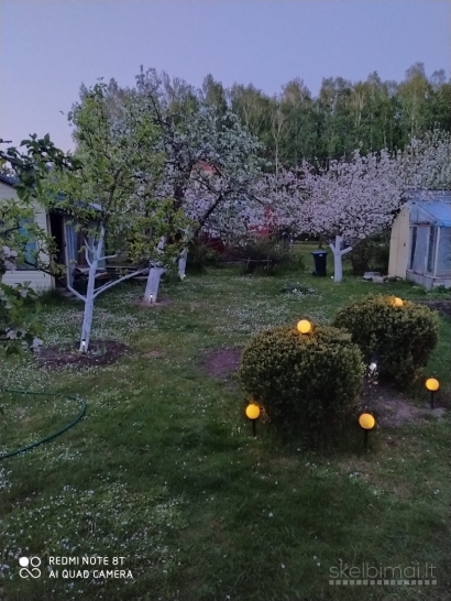 Mūrinis sodo namas tinkamas nuolatiniam gyvenimui.