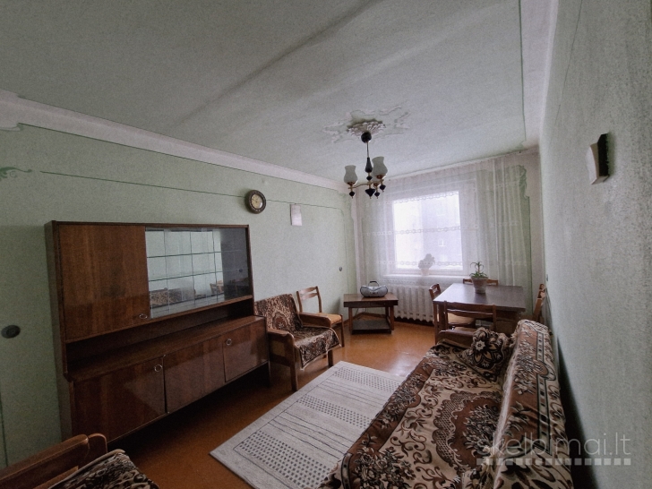 PARDUODAMAS 4 KAMBARIŲ BUTAS RASEINIUOSE