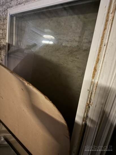 PARDUODAMI baldai daiktai URMU