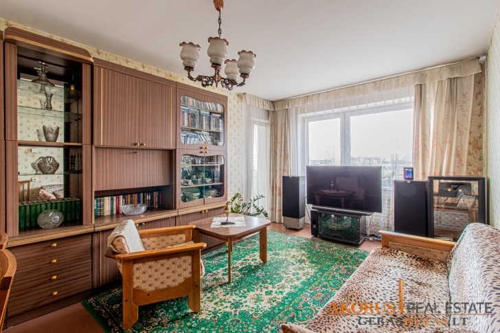 Gerasbutas - Tvarkingas, erdvus butas su dviem sandėliukais ir rūsiu