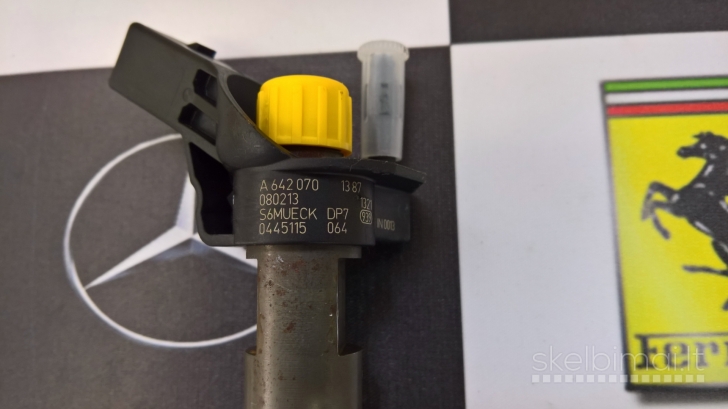 Kuro purkštukai Mercedes. 0445115064