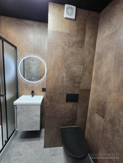 PARDUODAMAS NAUJAI SUREMONTUOTAS 2 KAMBARIŲ BUTAS MAŽEIKIUOSE, PAVASARIO G. 35