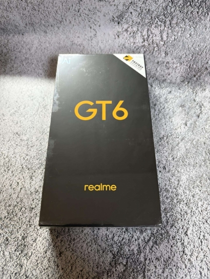 Realme GT6 l Naujas