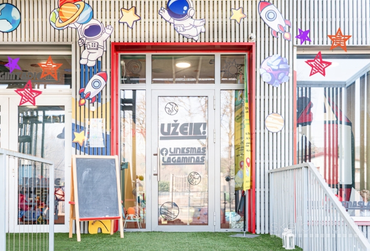 VAIKŲ ŠVENČIŲ STUDIJA KAUNE