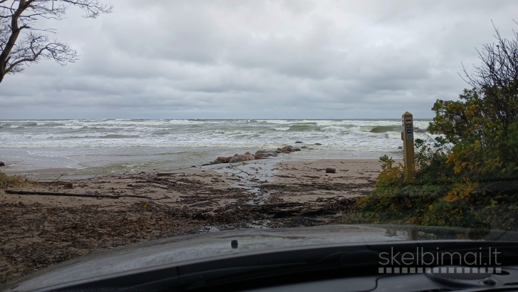 Nedidelės kavinukės nuoma šalia jūros