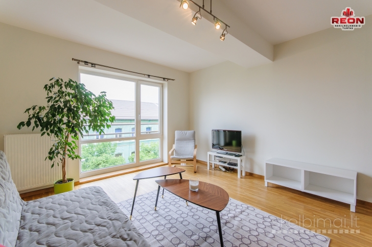 ERDVUS 2 K. BUTAS NAUJOS STATYBOS NAME, SU POŽEMINIU PARKINGU IR AUTONOMINIU Š