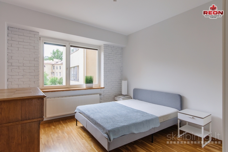 ERDVUS 2 K. BUTAS NAUJOS STATYBOS NAME, SU POŽEMINIU PARKINGU IR AUTONOMINIU Š