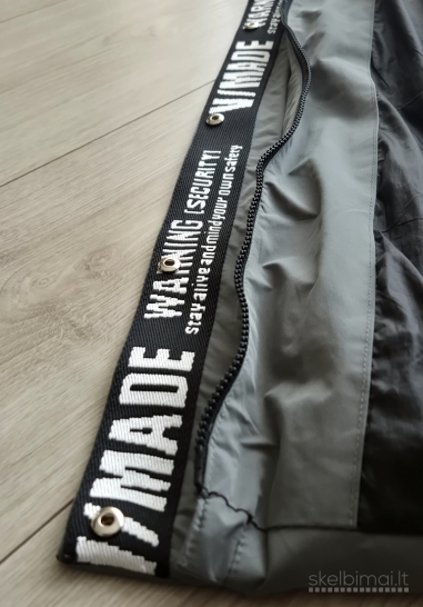 Stilinga šilta moteriška žieminė striukė (M/L dydis)