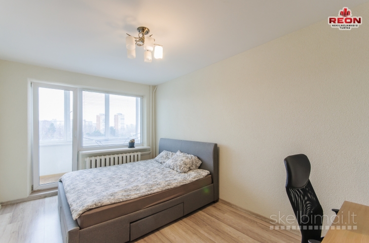 PARDUODAMAS ERDVUS KETURIŲ KAMBARIŲ BUTAS LAZDYNUOSE, ARCHITEKTŲ GATVĖJE! 