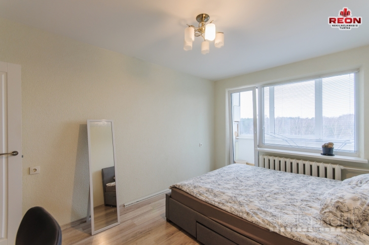 PARDUODAMAS ERDVUS KETURIŲ KAMBARIŲ BUTAS LAZDYNUOSE, ARCHITEKTŲ GATVĖJE! 