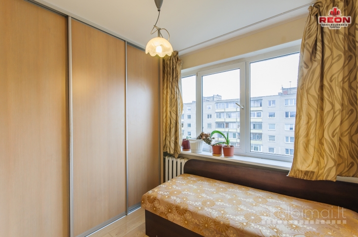 PARDUODAMAS ERDVUS KETURIŲ KAMBARIŲ BUTAS LAZDYNUOSE, ARCHITEKTŲ GATVĖJE! 