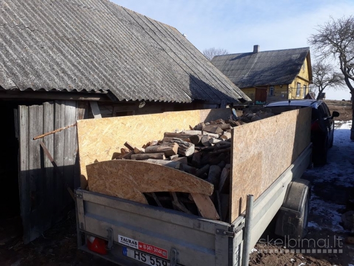 Parduodu sausas malkas – 100 Eur už priekabą arba 50 Eur atsiimant patiems!