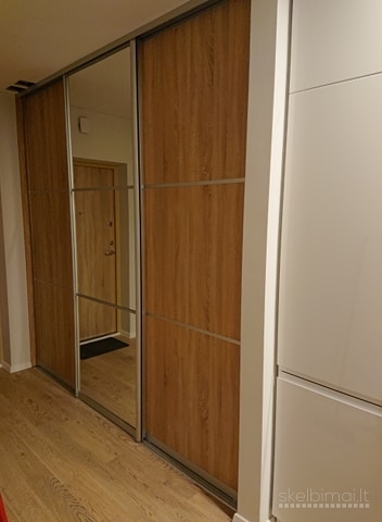 Spintos su stumdomomis ir varstomomis durimis • Drabužinių gamyba pagal užsakymą