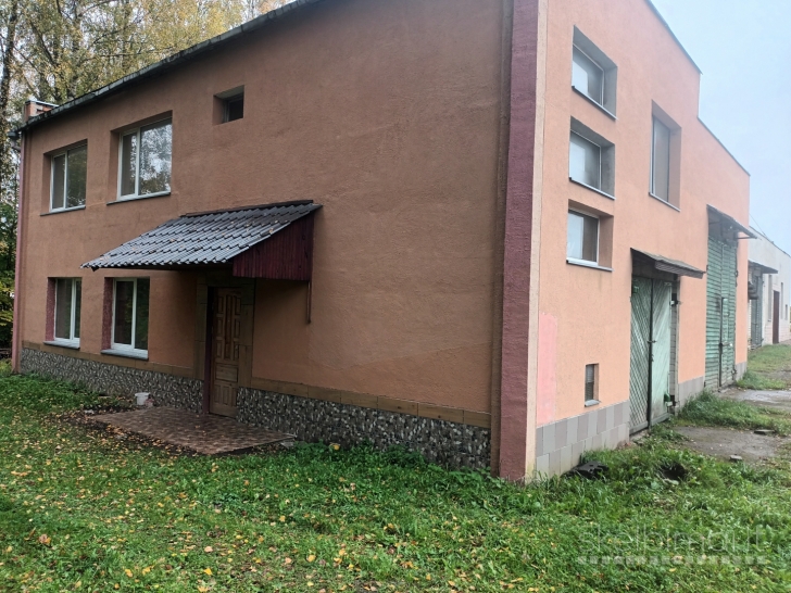 Nuomojamos patalpos bei aptverta teritorija Molėtų mieste