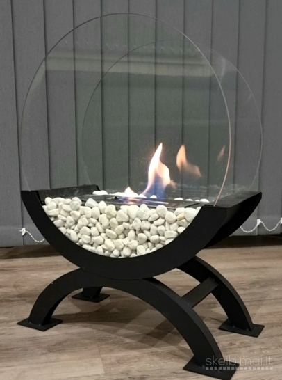 Stilingas pastatomas biožidinys interjerui